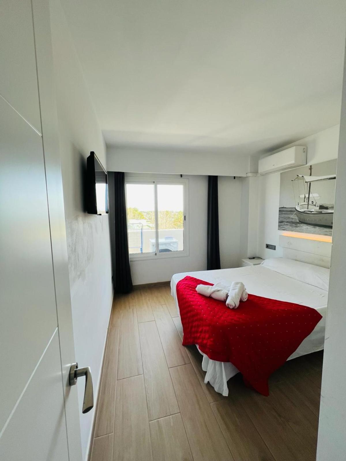 Bright Apartment In Puerto Alcudia Port d'Alcúdia Exteriér fotografie